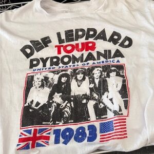VINTAGED T-Shirt 1983
Medium -Large